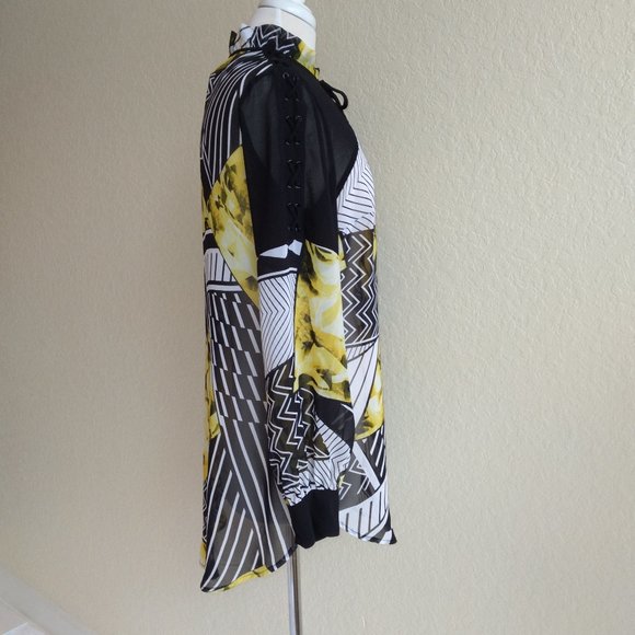 Sheer Tunic Top Size M - Picture 2 of 8